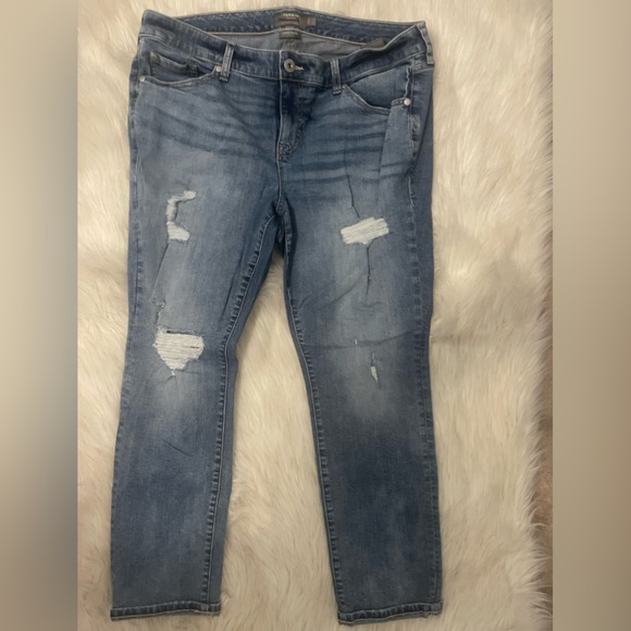 Torrid Distressed Jeans Size 16W Boyfriend - Picture 2 of 4